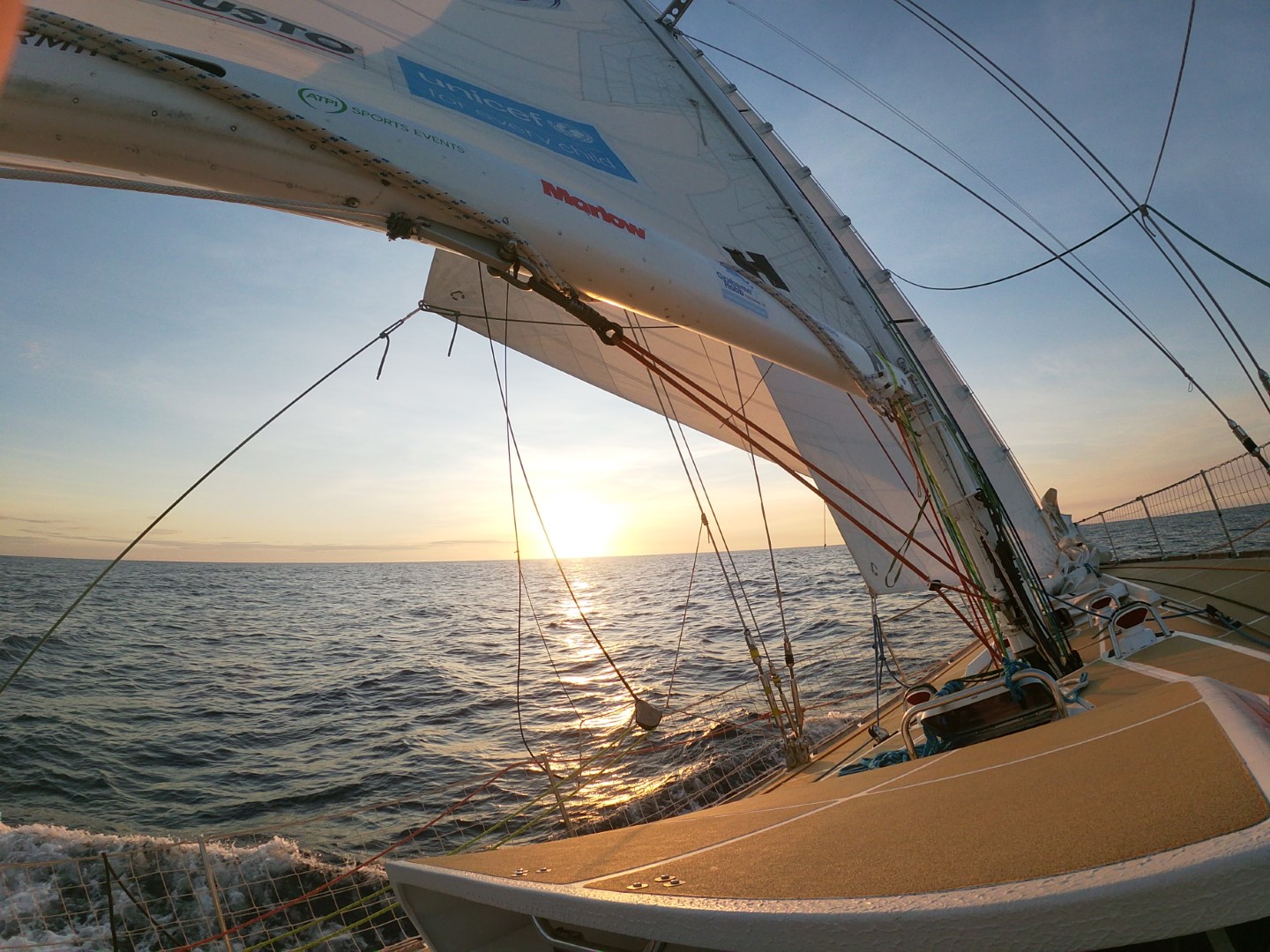 Close racing on day 2 of Clipper Round The World Race 7 